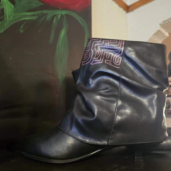 HANDCRAFTED Upcycled Faux Leather Black Boots HANDPAINTED Kitten Heel Ankle Shoe - Picture 8 of 17